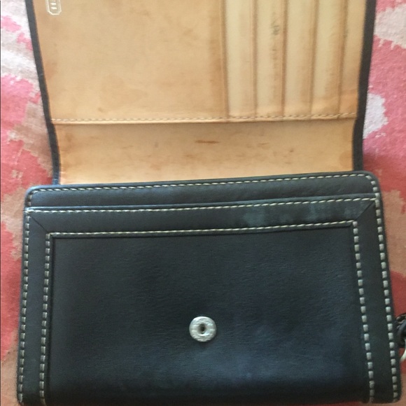 Authentic Coach wallet - Picture 8 of 8